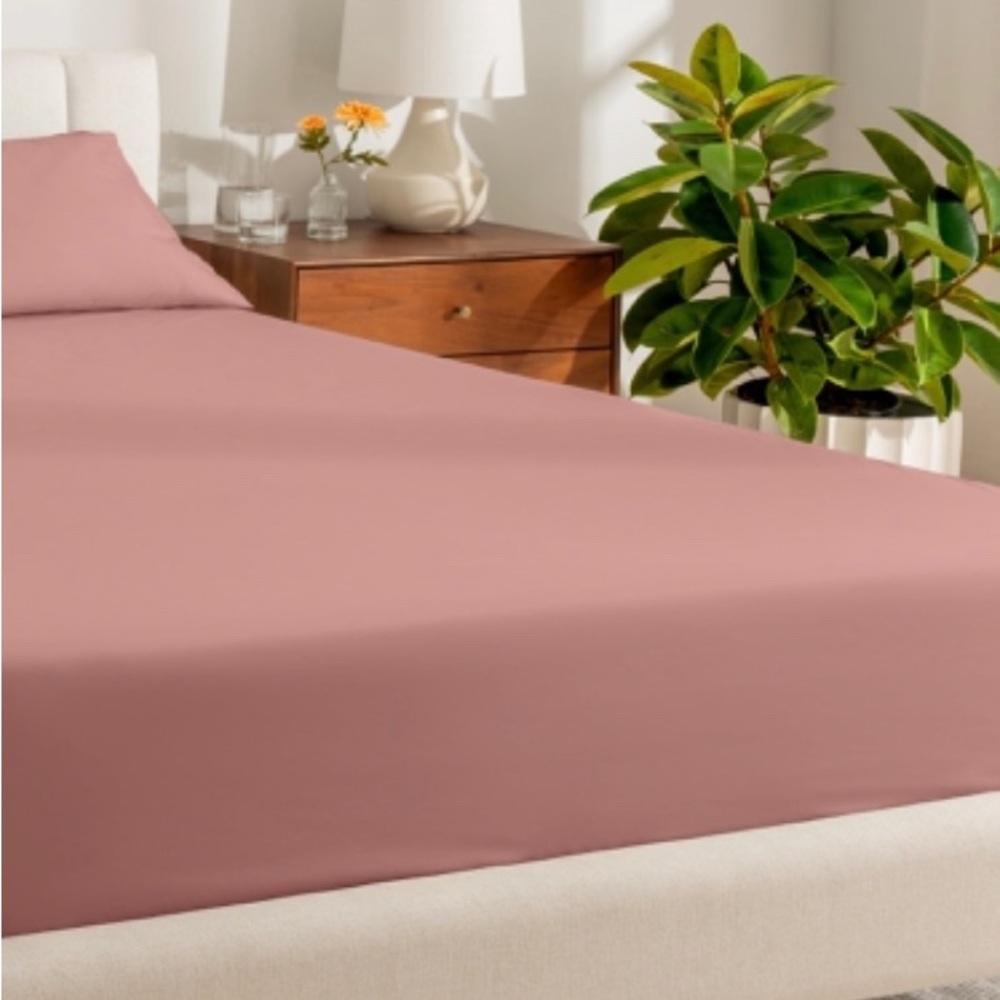 Natēmia Misty Rose color Fitted Twin Sheet 100% cotton t shirt fabric 39”x75”
